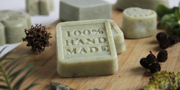 MAISONDOR AIME: Céline qui fait son SAVON